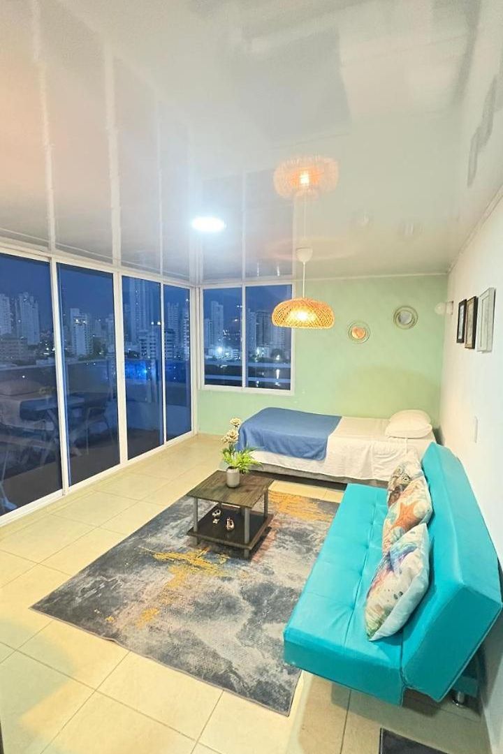 Apartamento Vista Al Mar Piso 15 Y 12 *